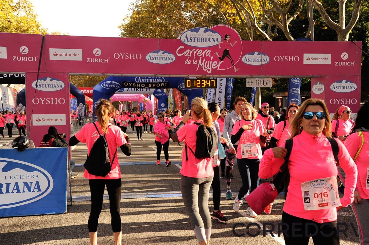 Llegada de la Carrera de la Mujer de Barcelona (ARCO DERECHO 56)