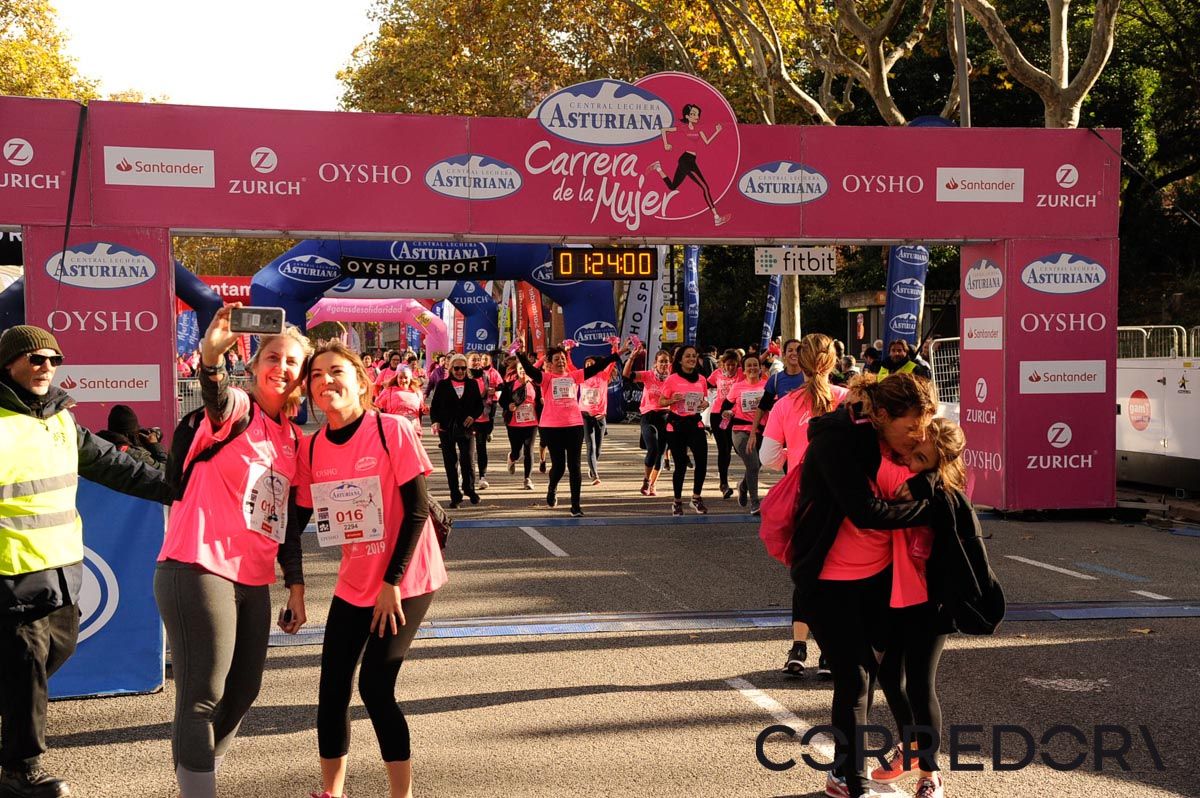 Llegada de la Carrera de la Mujer de Barcelona (ARCO DERECHO 56)