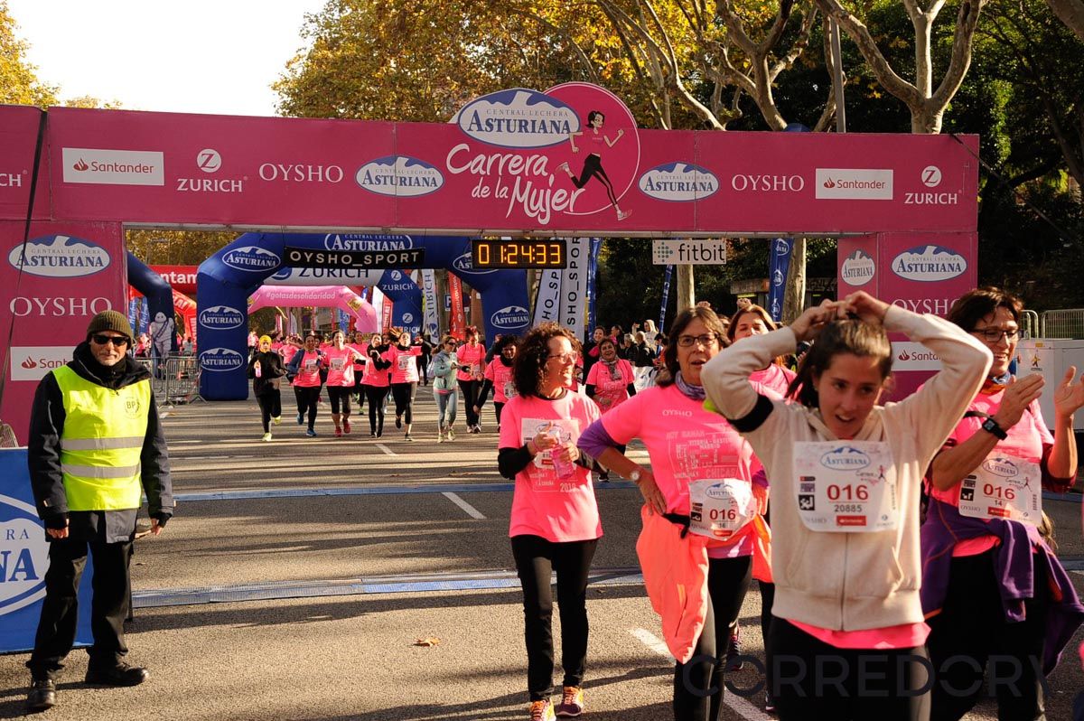 Llegada de la Carrera de la Mujer de Barcelona (ARCO DERECHO 57)