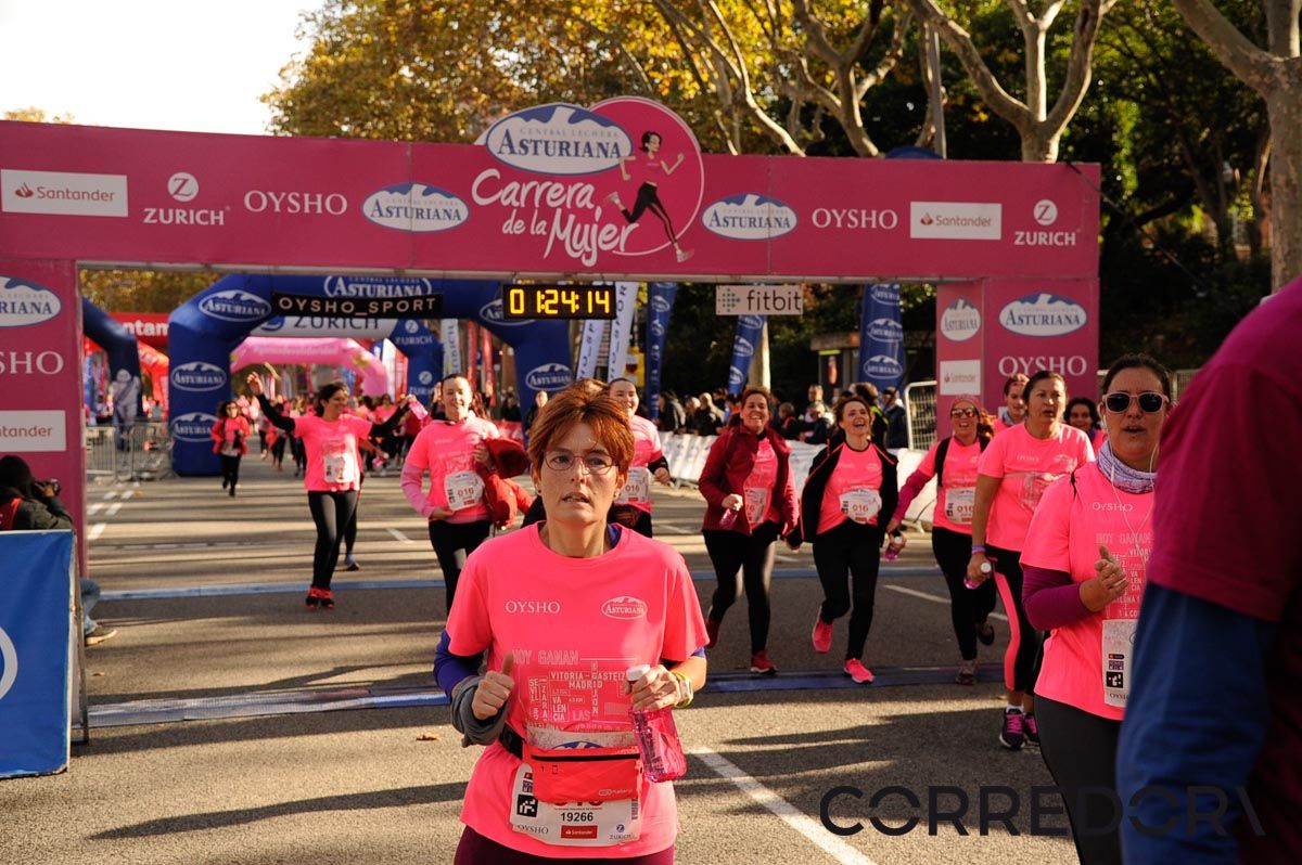 Llegada de la Carrera de la Mujer de Barcelona (ARCO DERECHO 56)