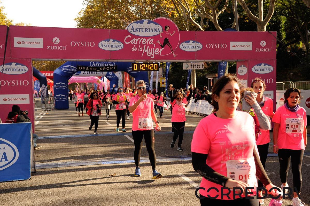 Llegada de la Carrera de la Mujer de Barcelona (ARCO DERECHO 57)