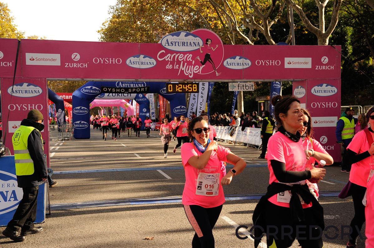 Llegada de la Carrera de la Mujer de Barcelona (ARCO DERECHO 57)