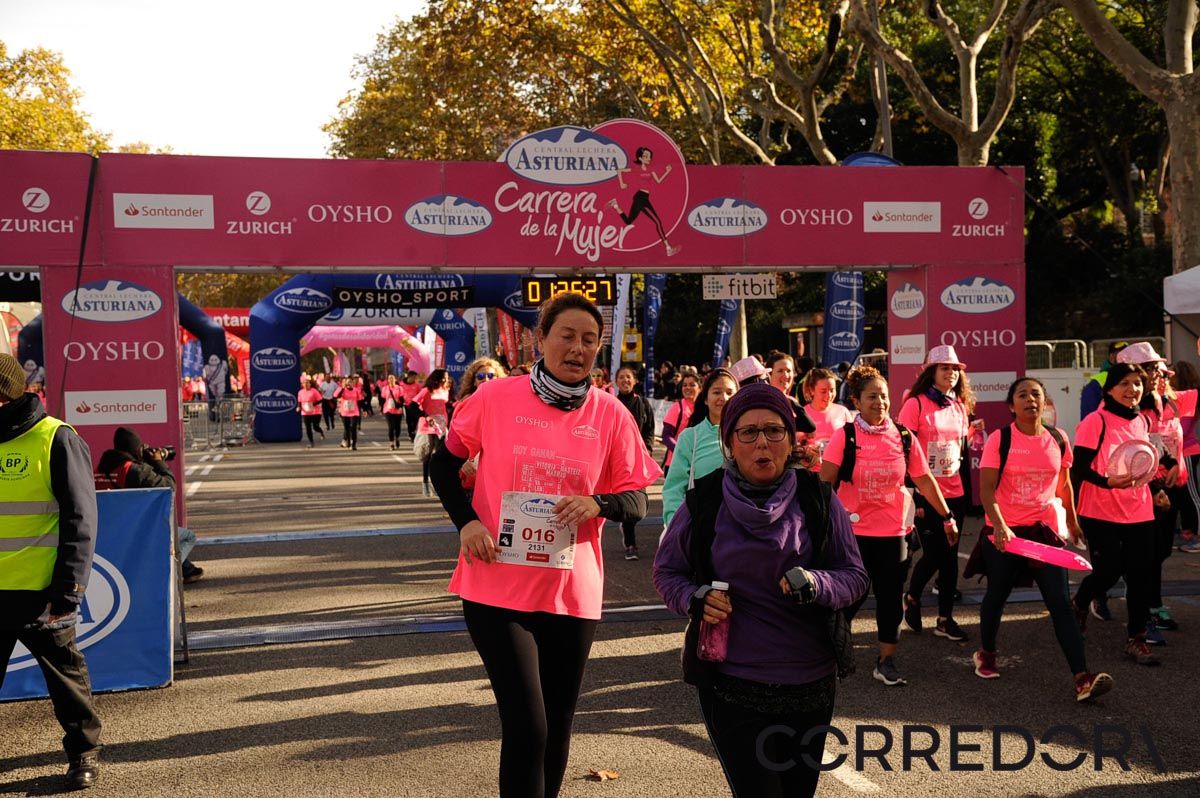 Llegada de la Carrera de la Mujer de Barcelona (ARCO DERECHO 60)