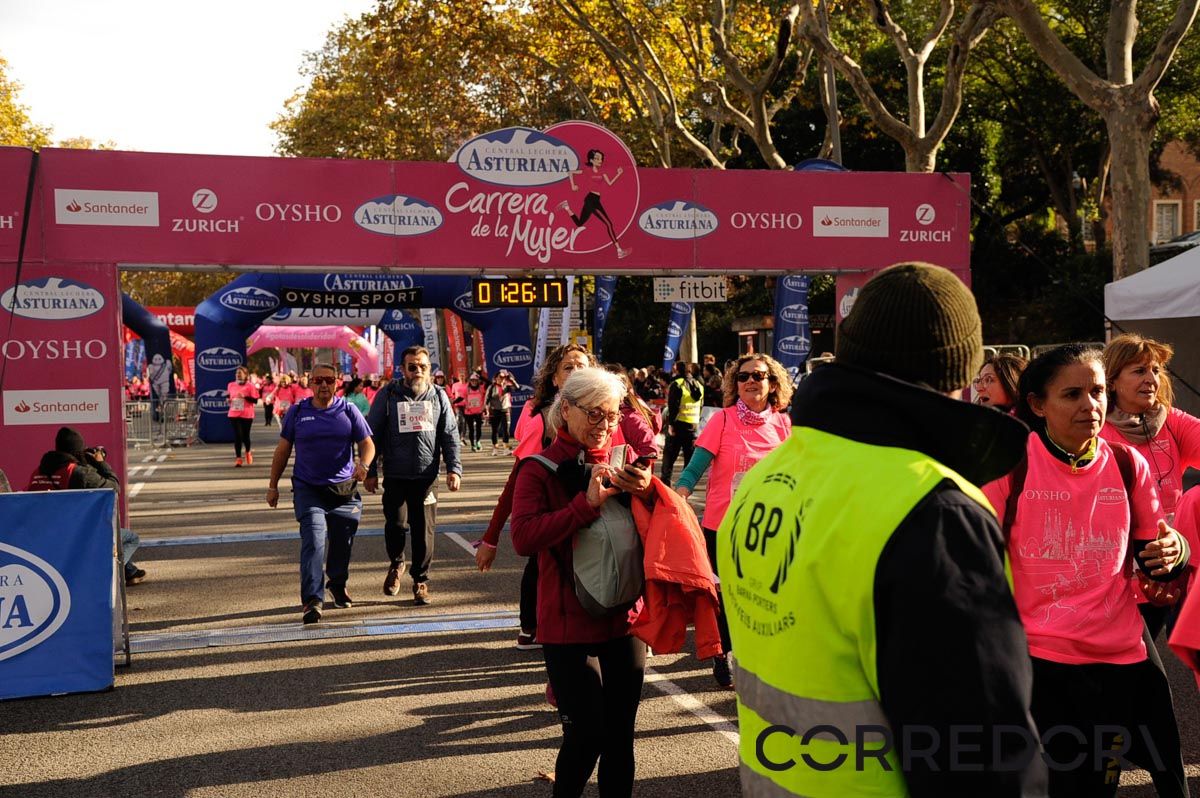Llegada de la Carrera de la Mujer de Barcelona (ARCO DERECHO 60)