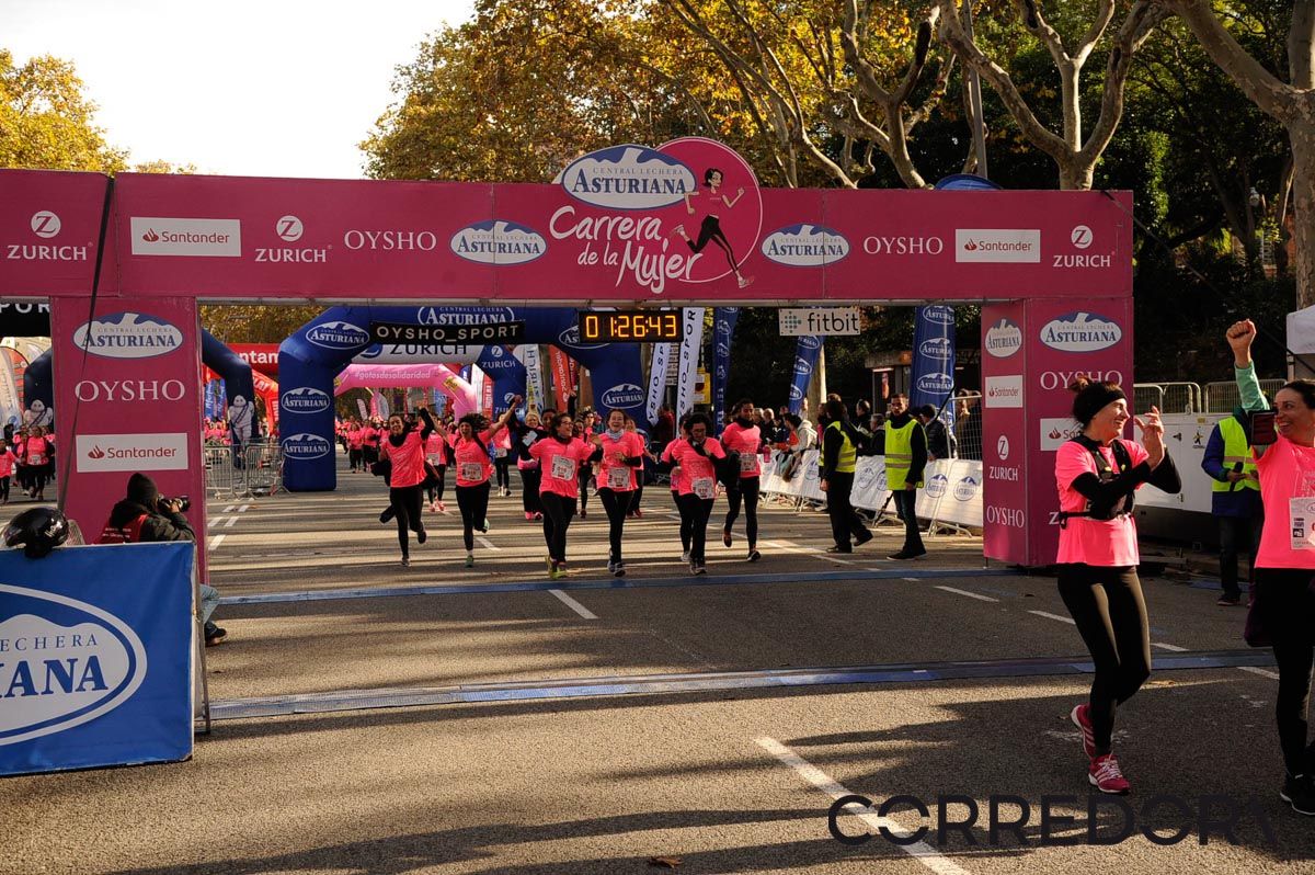 Llegada de la Carrera de la Mujer de Barcelona (ARCO DERECHO 60)