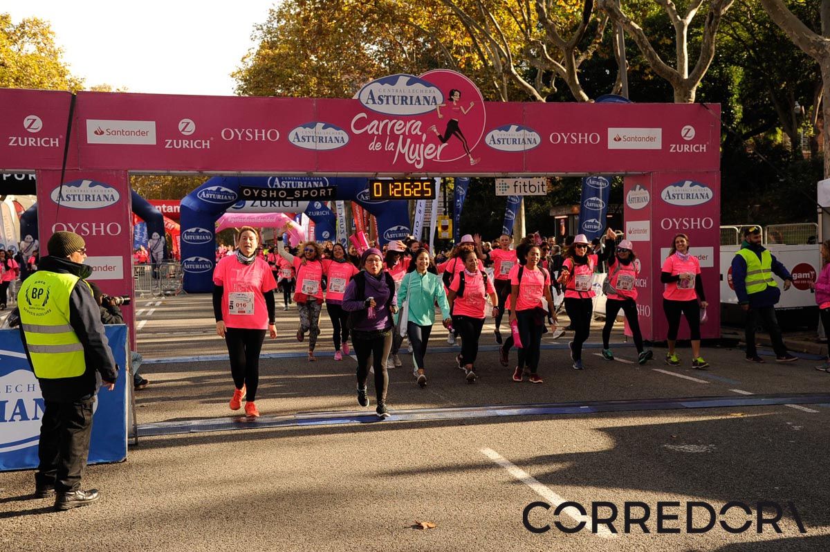 Llegada de la Carrera de la Mujer de Barcelona (ARCO DERECHO 60)
