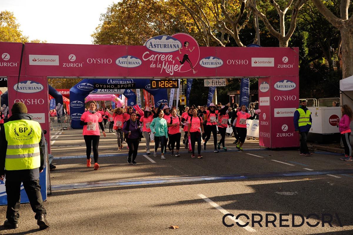 Llegada de la Carrera de la Mujer de Barcelona (ARCO DERECHO 60)
