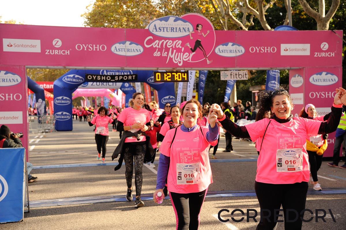 Llegada de la Carrera de la Mujer de Barcelona (ARCO DERECHO 61)