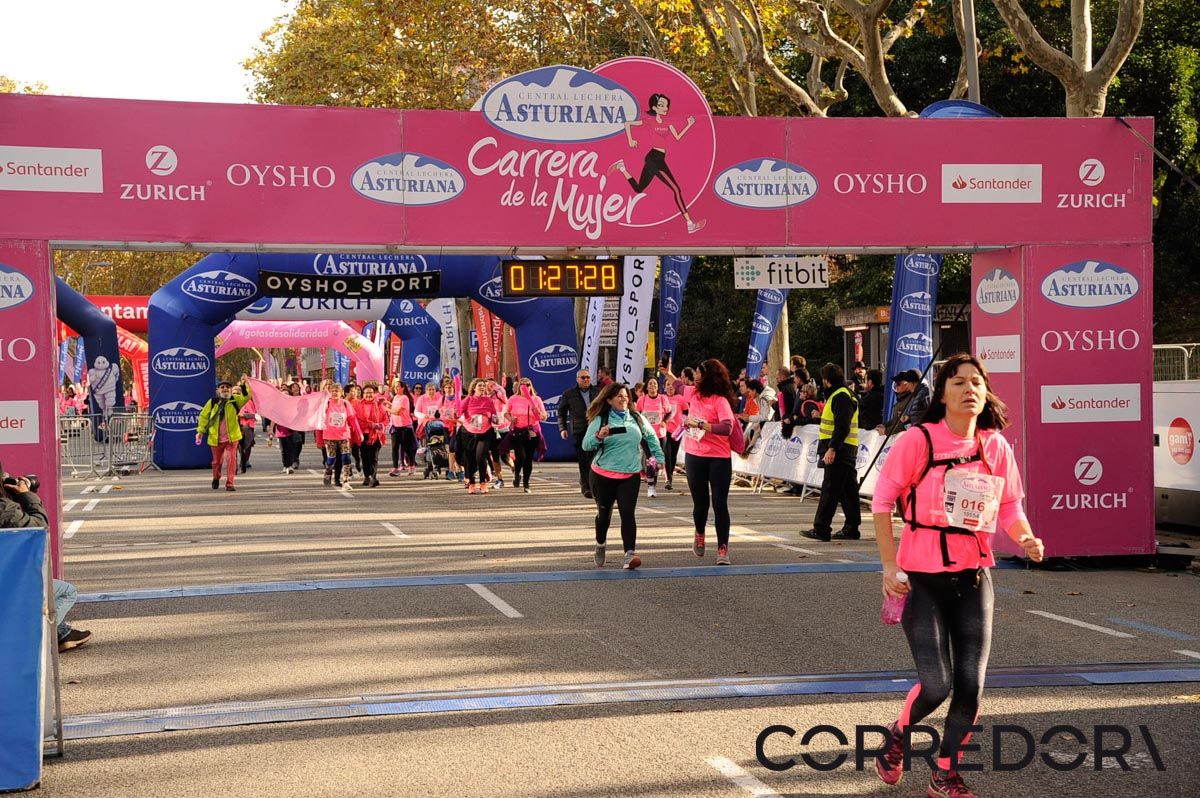 Llegada de la Carrera de la Mujer de Barcelona (ARCO DERECHO 61)