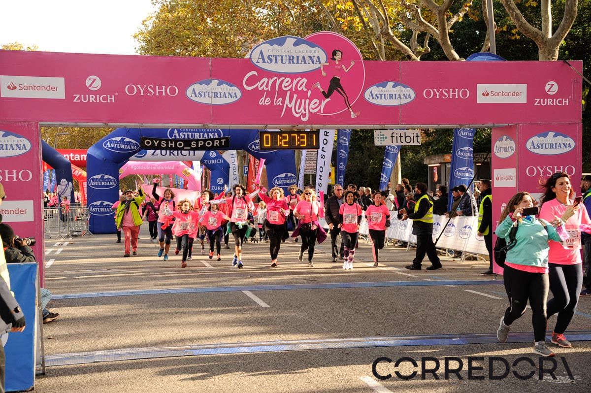 Llegada de la Carrera de la Mujer de Barcelona (ARCO DERECHO 61)