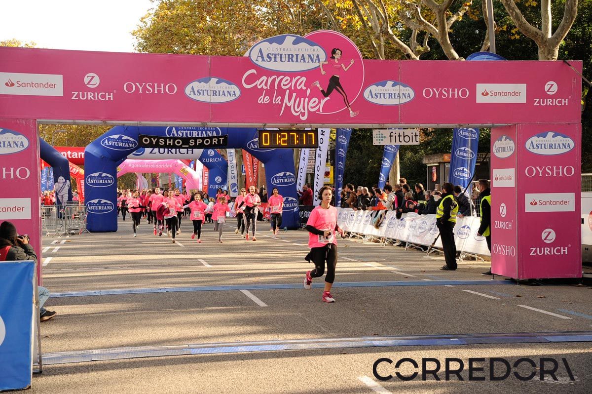 Llegada de la Carrera de la Mujer de Barcelona (ARCO DERECHO 61)