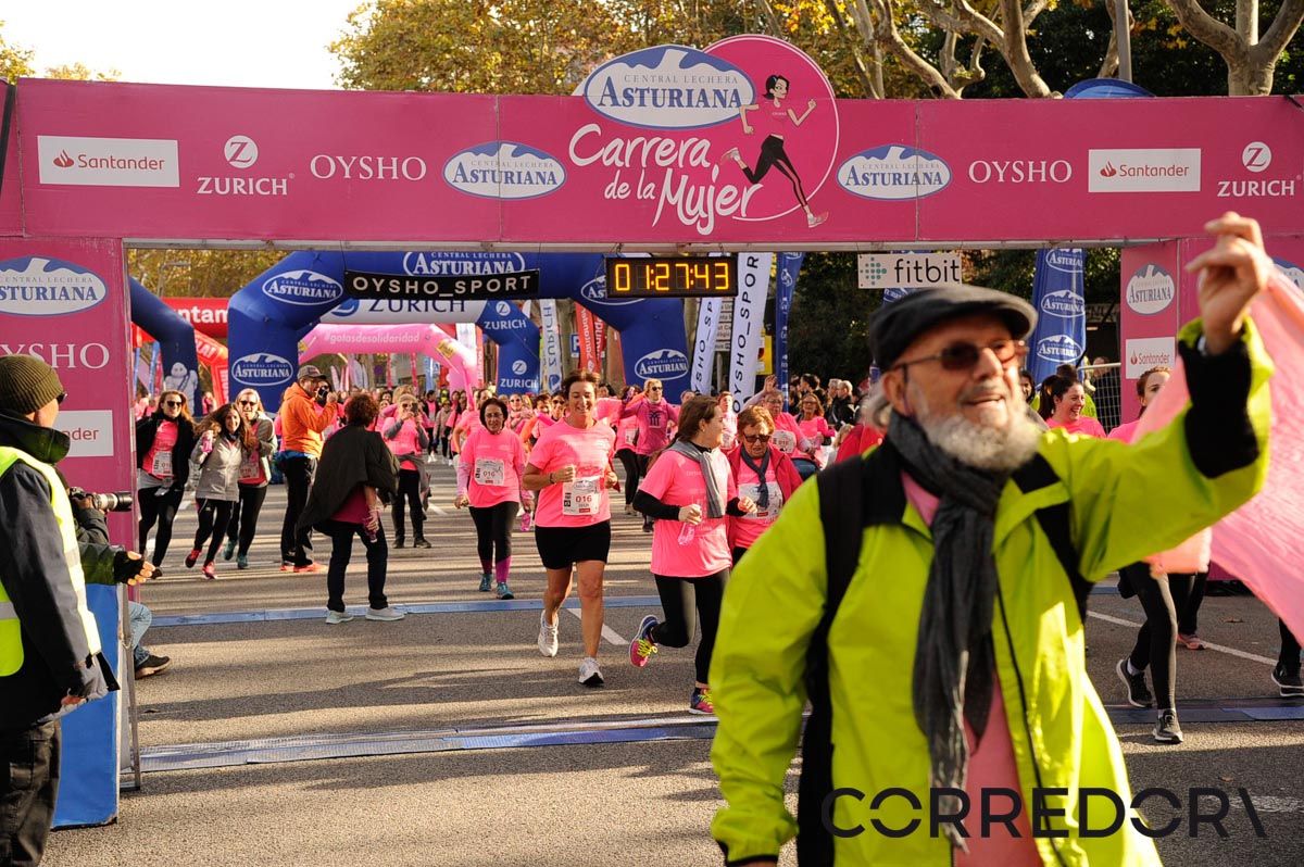 Llegada de la Carrera de la Mujer de Barcelona (ARCO DERECHO 62)