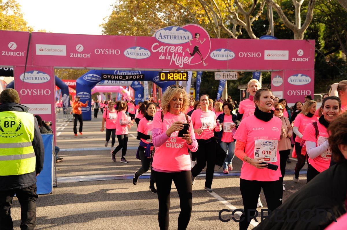 Llegada de la Carrera de la Mujer de Barcelona (ARCO DERECHO 62)