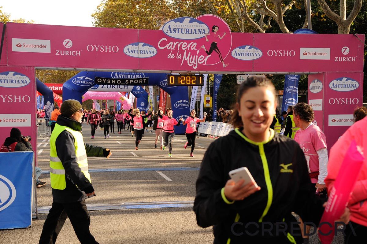 Llegada de la Carrera de la Mujer de Barcelona (ARCO DERECHO 63)