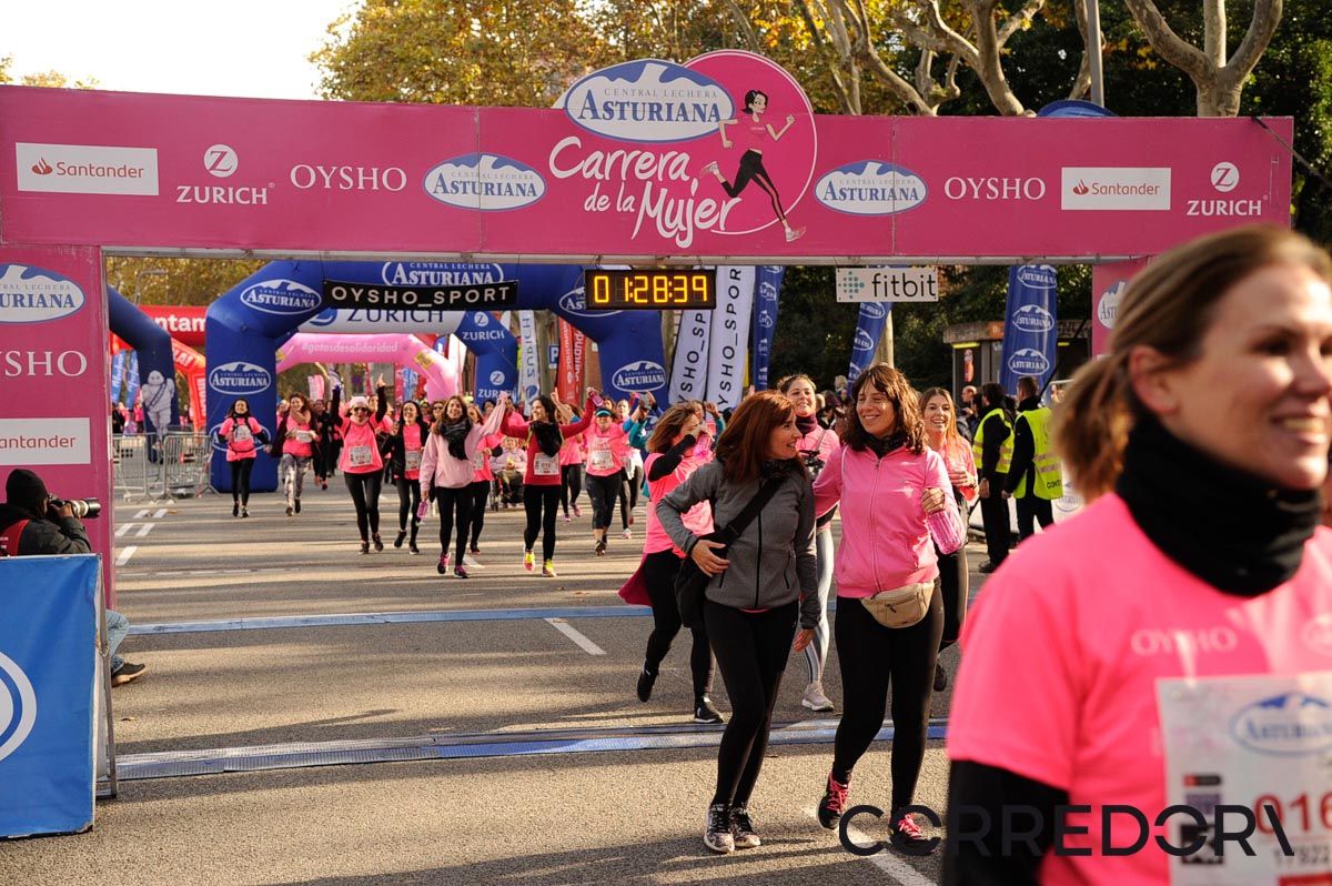 Llegada de la Carrera de la Mujer de Barcelona (ARCO DERECHO 63)