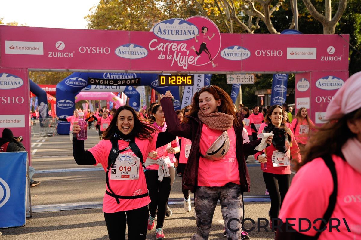 Llegada de la Carrera de la Mujer de Barcelona (ARCO DERECHO 64)