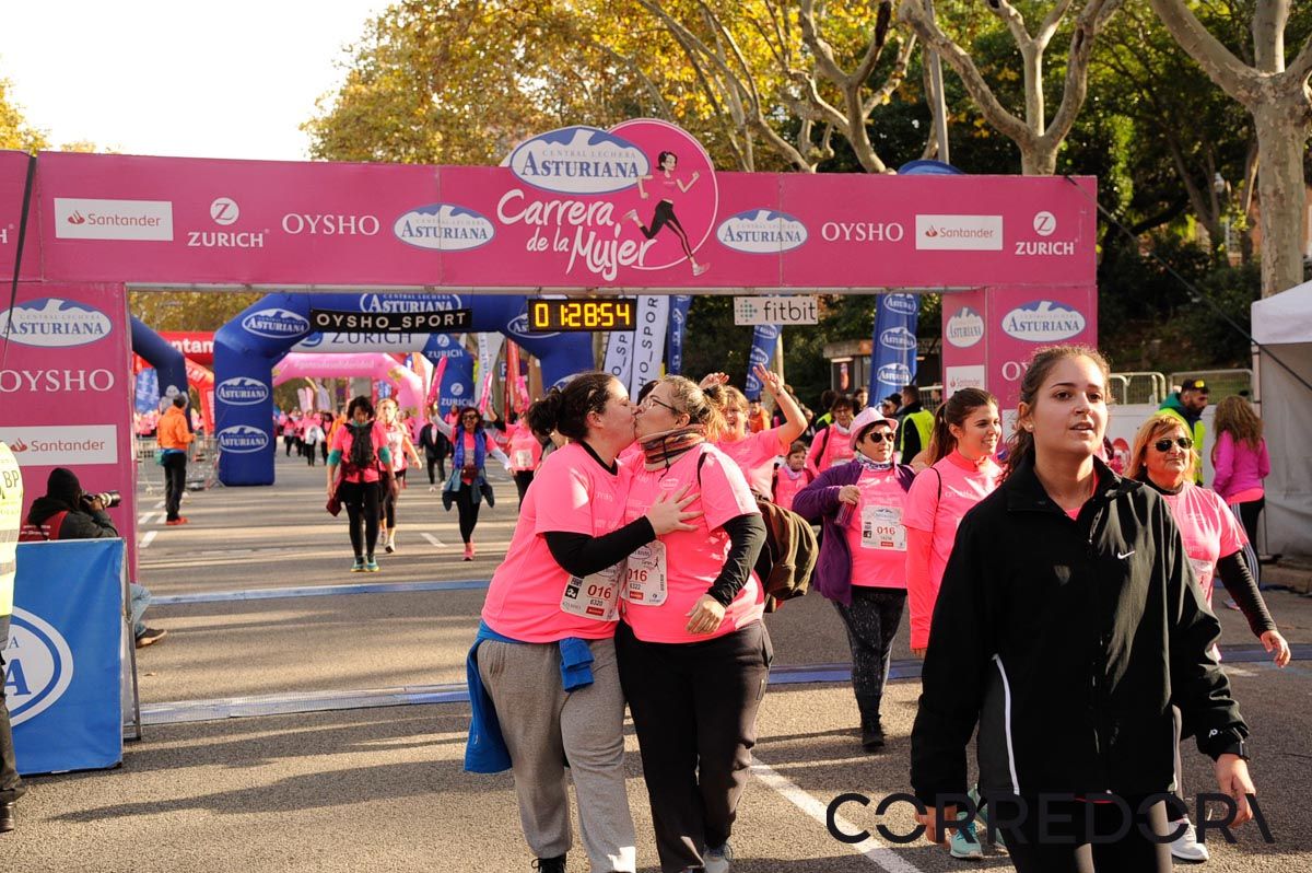 Llegada de la Carrera de la Mujer de Barcelona (ARCO DERECHO 64)