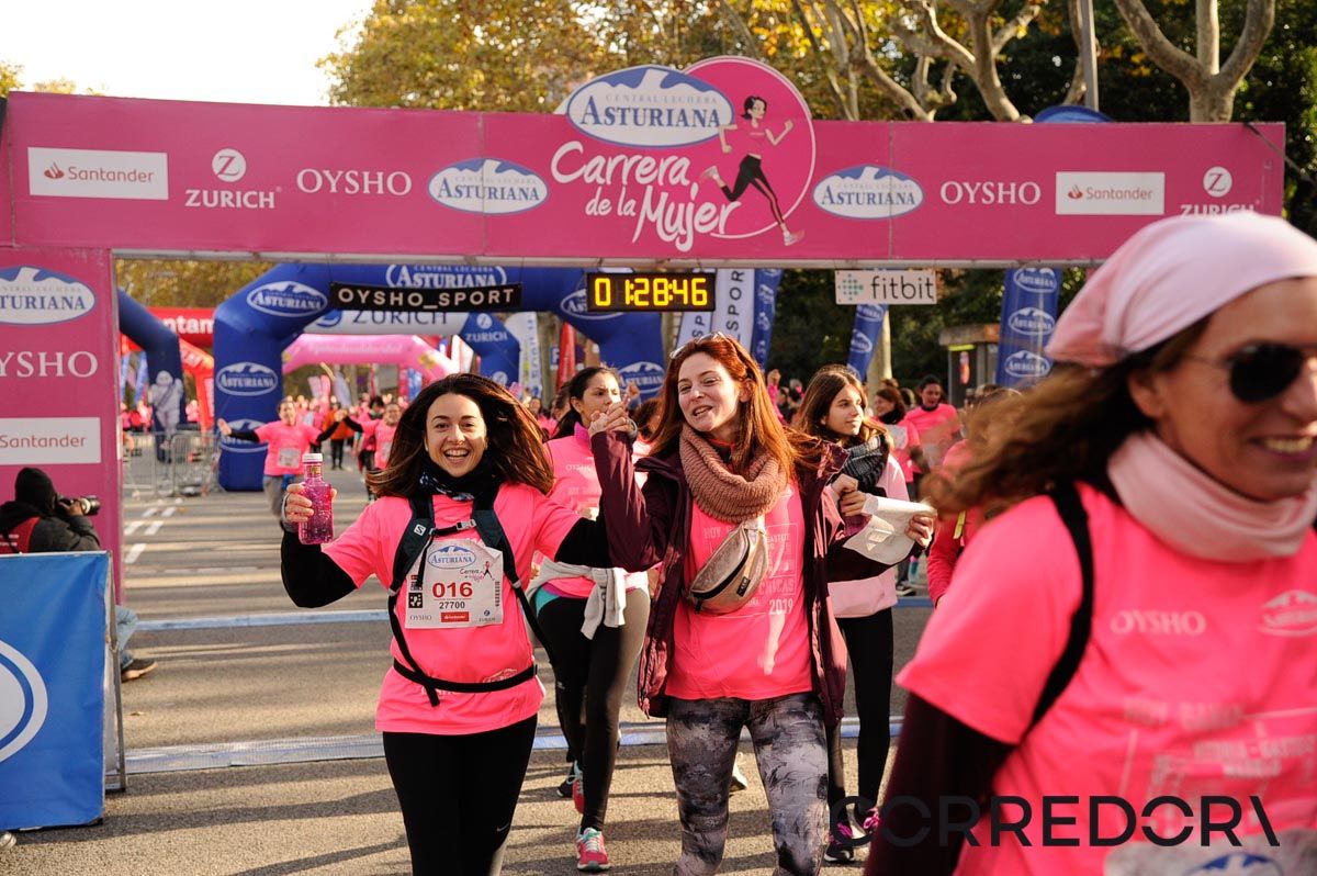 Llegada de la Carrera de la Mujer de Barcelona (ARCO DERECHO 64)