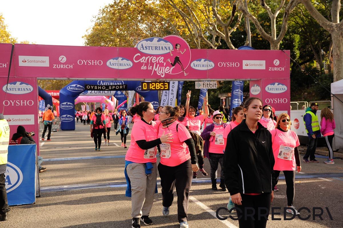 Llegada de la Carrera de la Mujer de Barcelona (ARCO DERECHO 64)