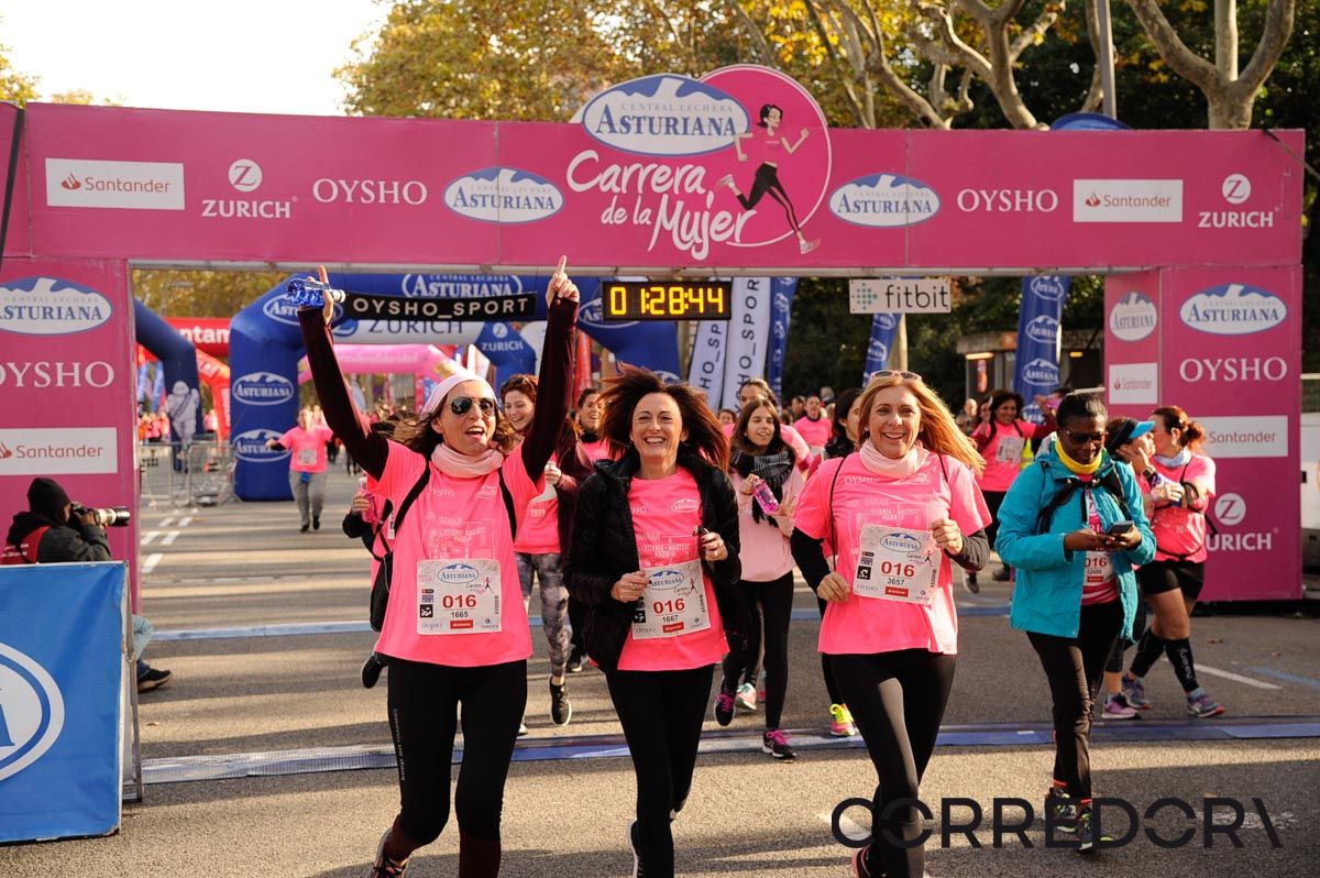 Llegada de la Carrera de la Mujer de Barcelona (ARCO DERECHO 64)