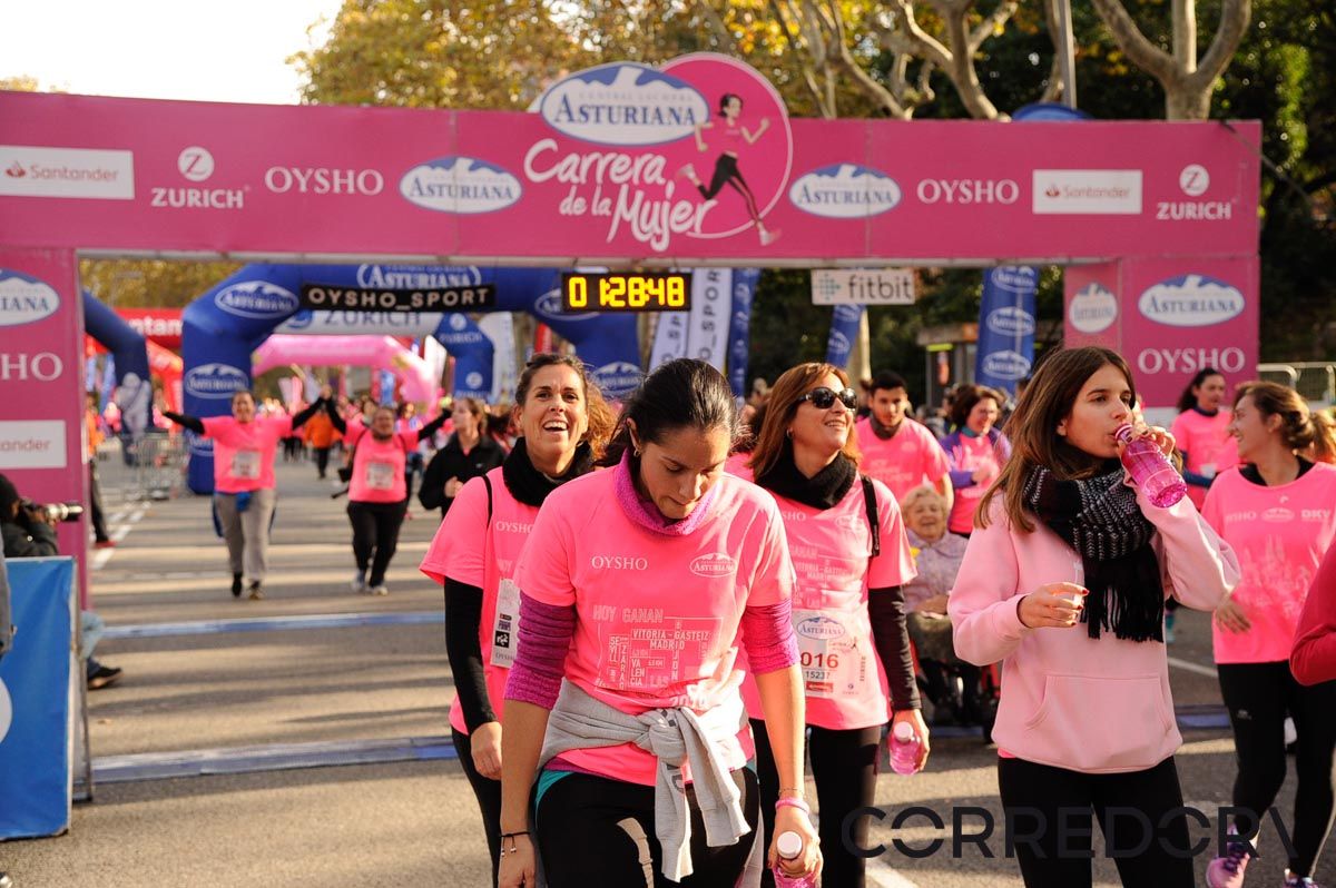 Llegada de la Carrera de la Mujer de Barcelona (ARCO DERECHO 64)