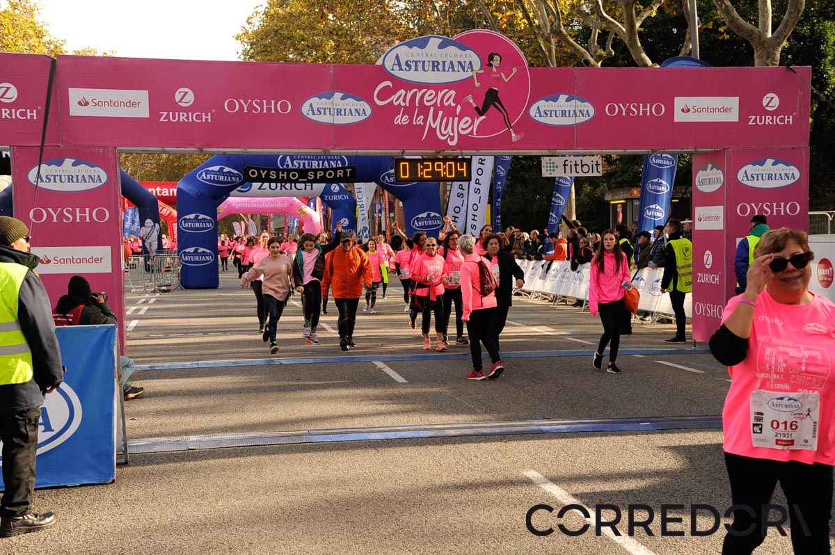 Llegada de la Carrera de la Mujer de Barcelona (ARCO DERECHO 64)
