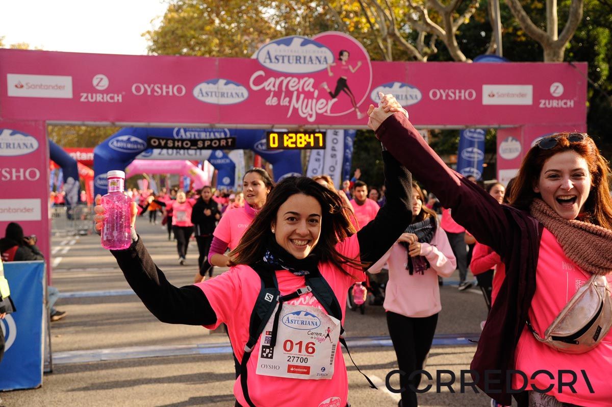 Llegada de la Carrera de la Mujer de Barcelona (ARCO DERECHO 64)