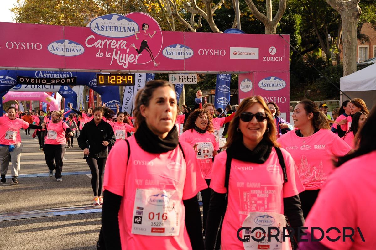 Llegada de la Carrera de la Mujer de Barcelona (ARCO DERECHO 64)