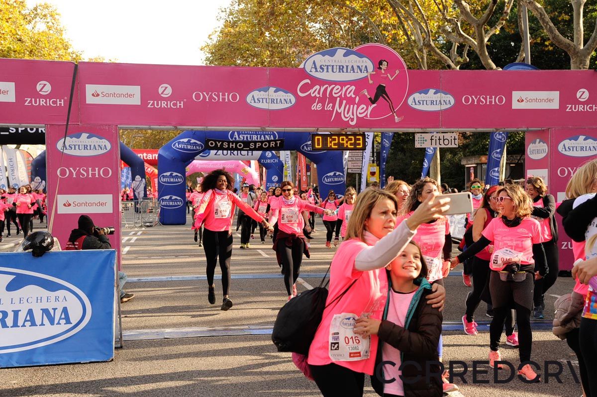 Llegada de la Carrera de la Mujer de Barcelona (ARCO DERECHO 65)