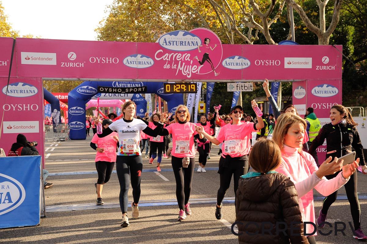 Llegada de la Carrera de la Mujer de Barcelona (ARCO DERECHO 65)