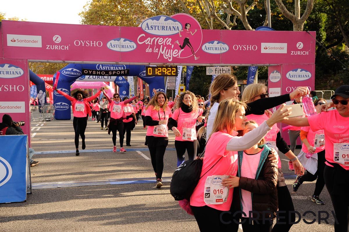 Llegada de la Carrera de la Mujer de Barcelona (ARCO DERECHO 65)