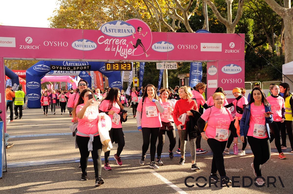 Llegada de la Carrera de la Mujer de Barcelona (ARCO DERECHO 68)