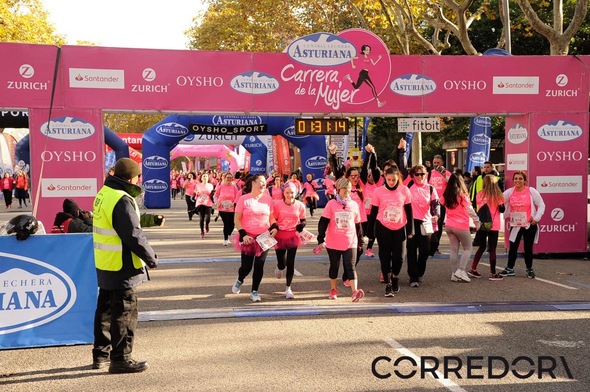 Llegada de la Carrera de la Mujer de Barcelona (ARCO DERECHO 68)