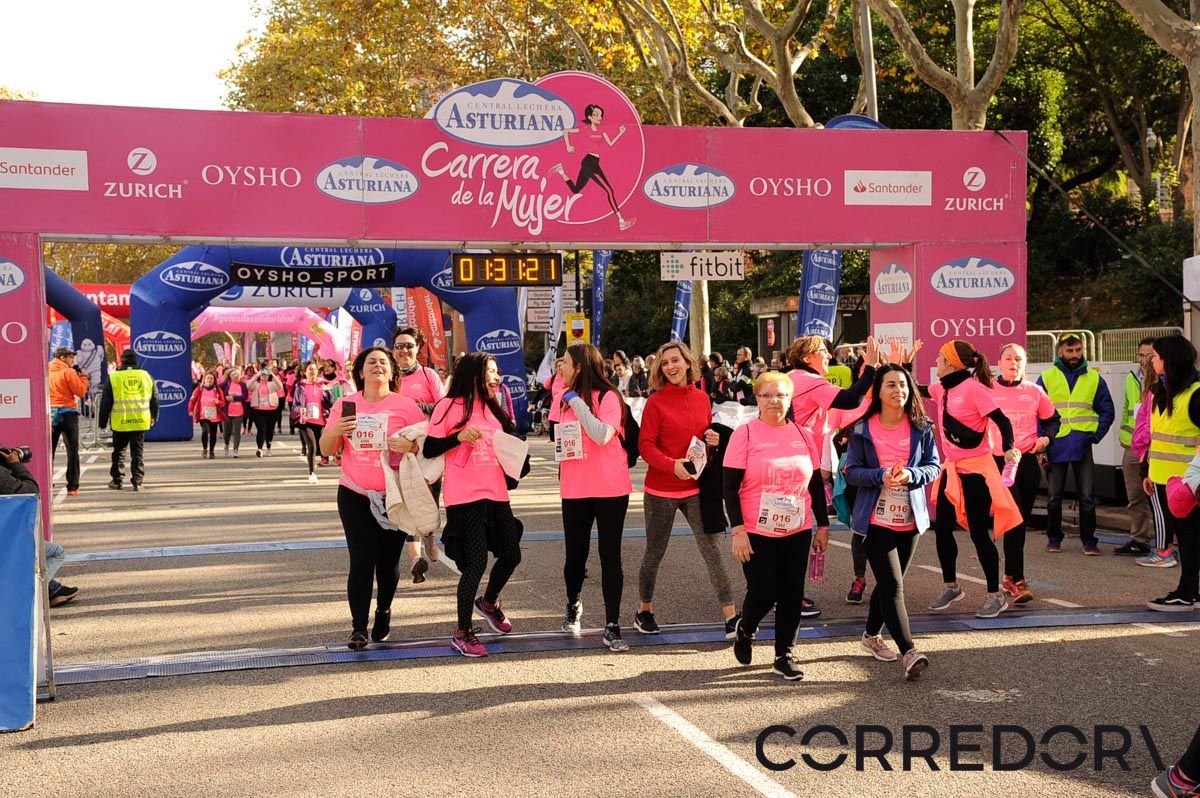 Llegada de la Carrera de la Mujer de Barcelona (ARCO DERECHO 68)