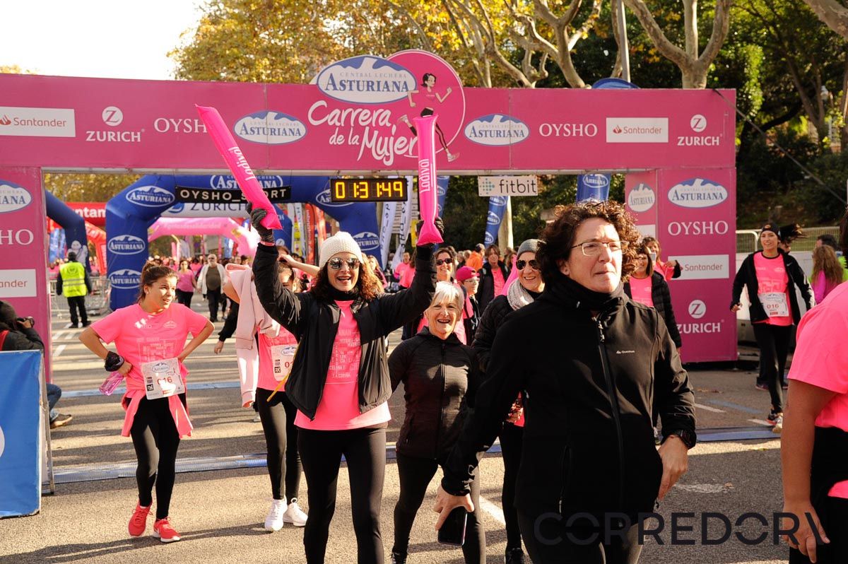 Llegada de la Carrera de la Mujer de Barcelona (ARCO DERECHO 69)