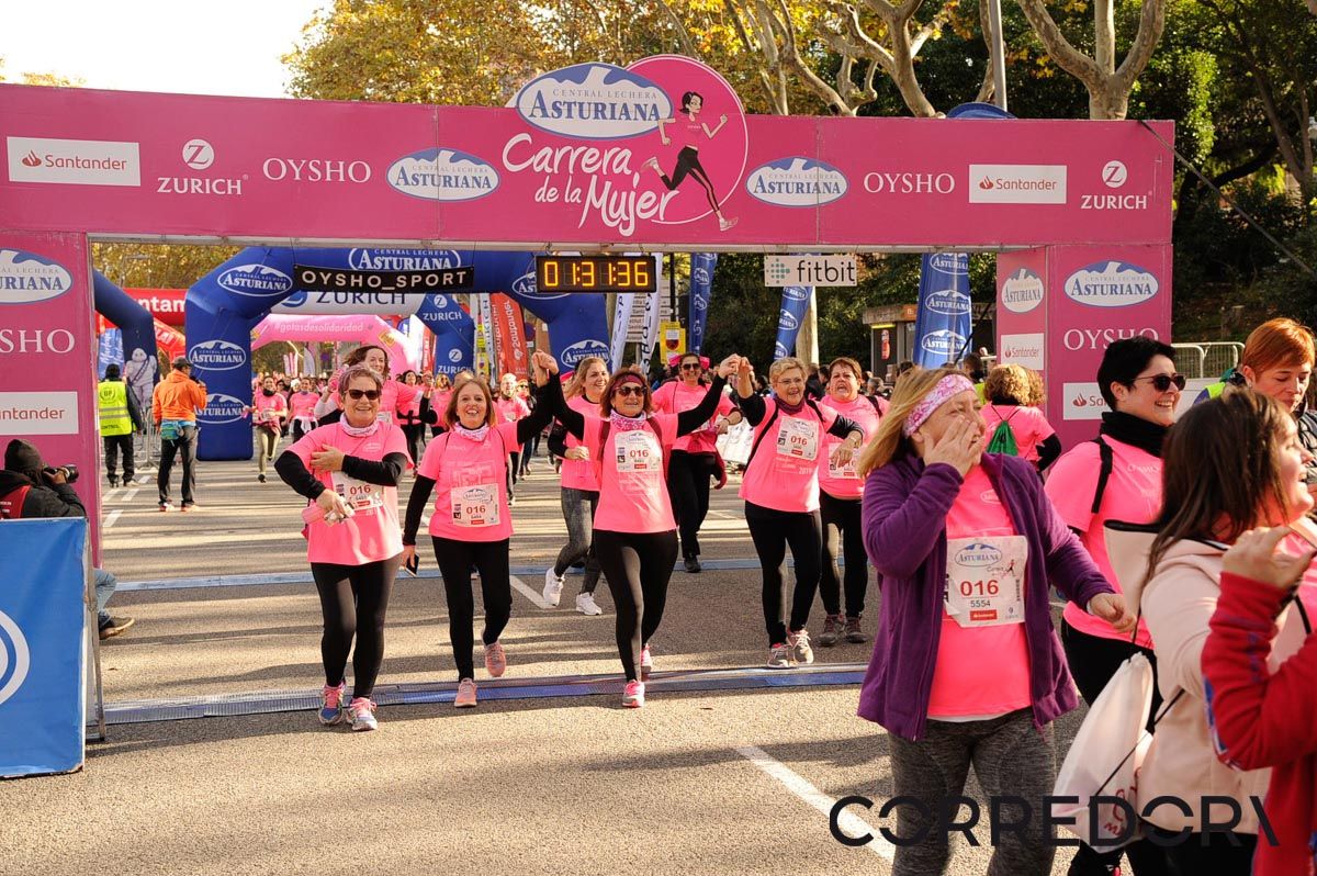 Llegada de la Carrera de la Mujer de Barcelona (ARCO DERECHO 68)