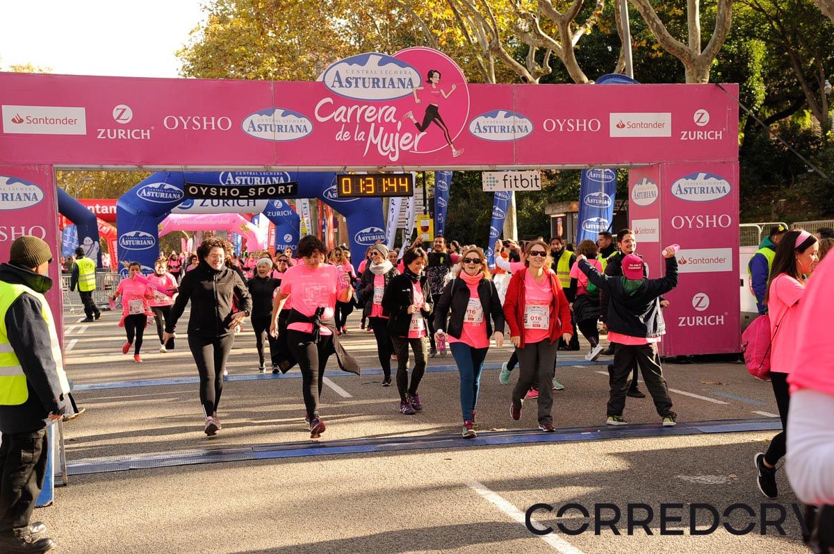 Llegada de la Carrera de la Mujer de Barcelona (ARCO DERECHO 68)