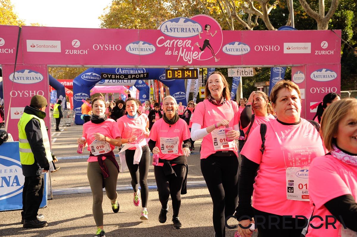 Llegada de la Carrera de la Mujer de Barcelona (ARCO DERECHO 68)