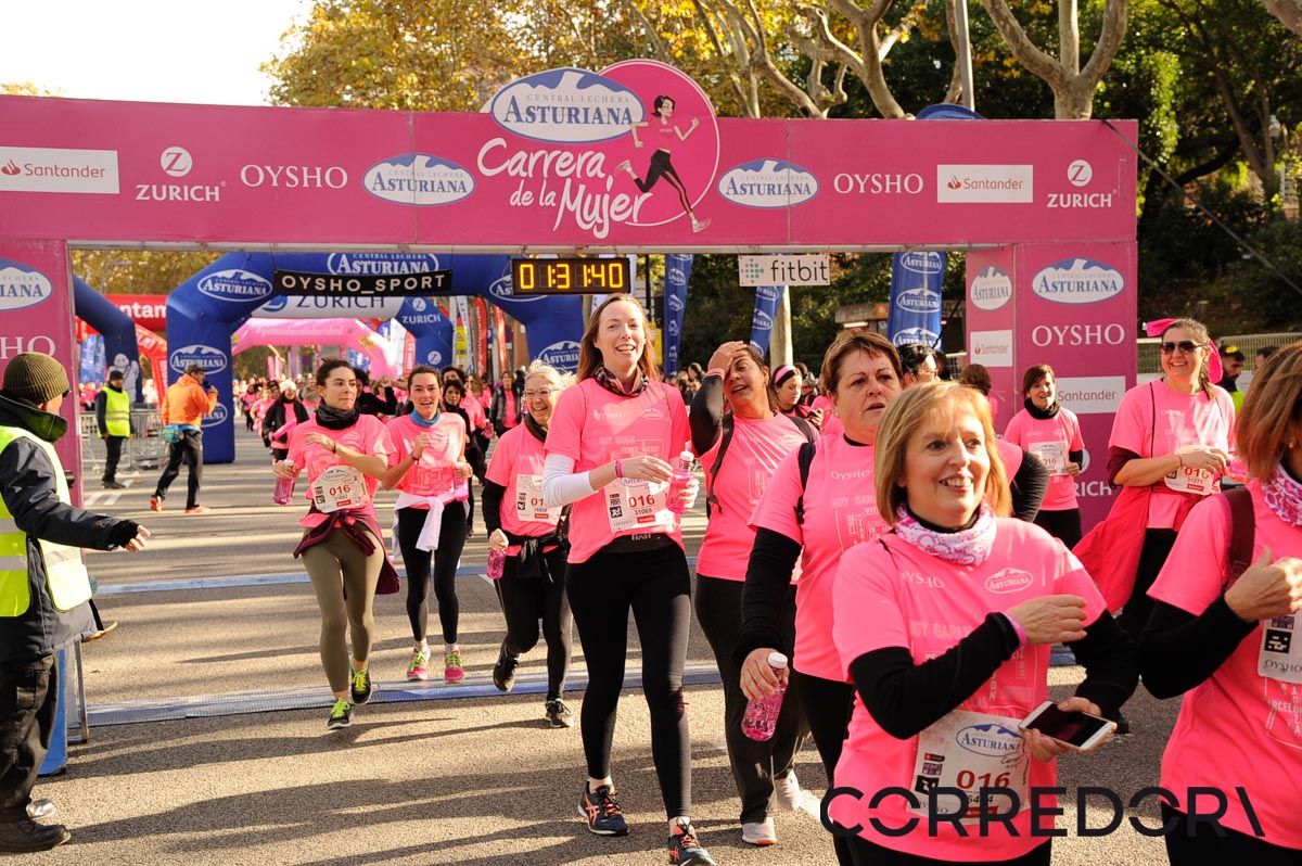 Llegada de la Carrera de la Mujer de Barcelona (ARCO DERECHO 68)