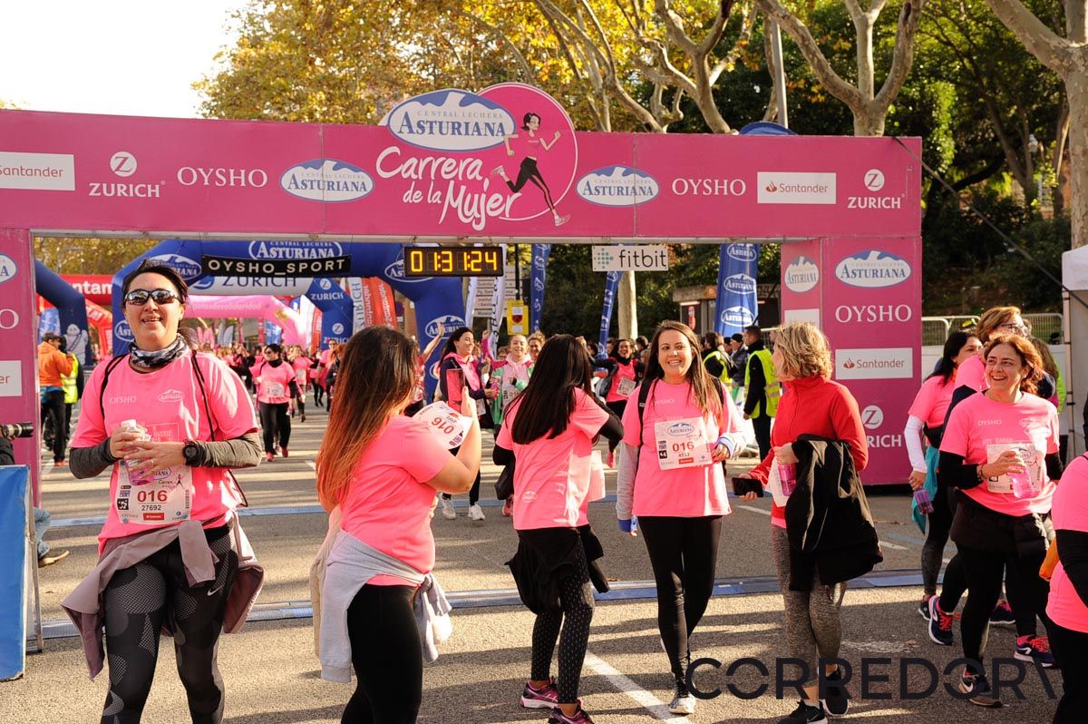 Llegada de la Carrera de la Mujer de Barcelona (ARCO DERECHO 68)