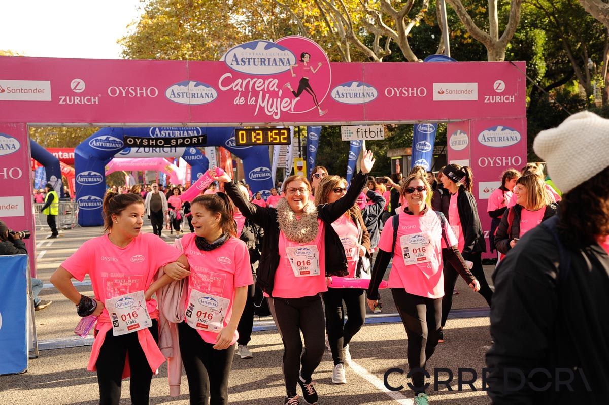Llegada de la Carrera de la Mujer de Barcelona (ARCO DERECHO 69)