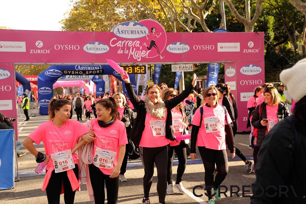 Llegada de la Carrera de la Mujer de Barcelona (ARCO DERECHO 69)