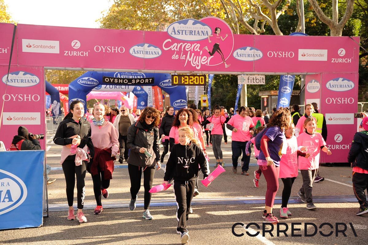 Llegada de la Carrera de la Mujer de Barcelona (ARCO DERECHO 69)