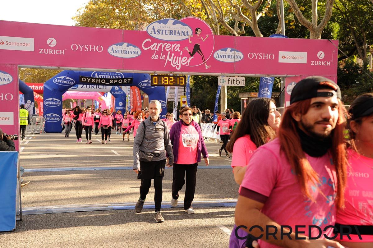 Llegada de la Carrera de la Mujer de Barcelona (ARCO DERECHO 69)