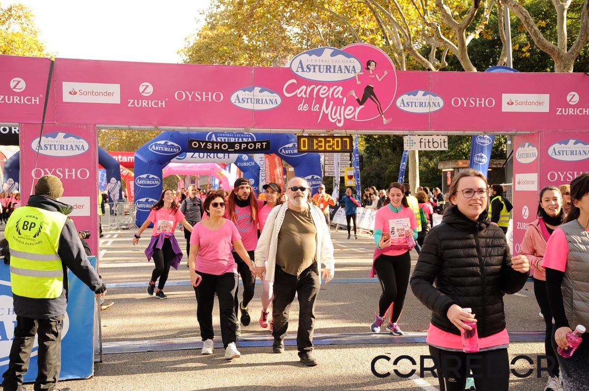 Llegada de la Carrera de la Mujer de Barcelona (ARCO DERECHO 69)