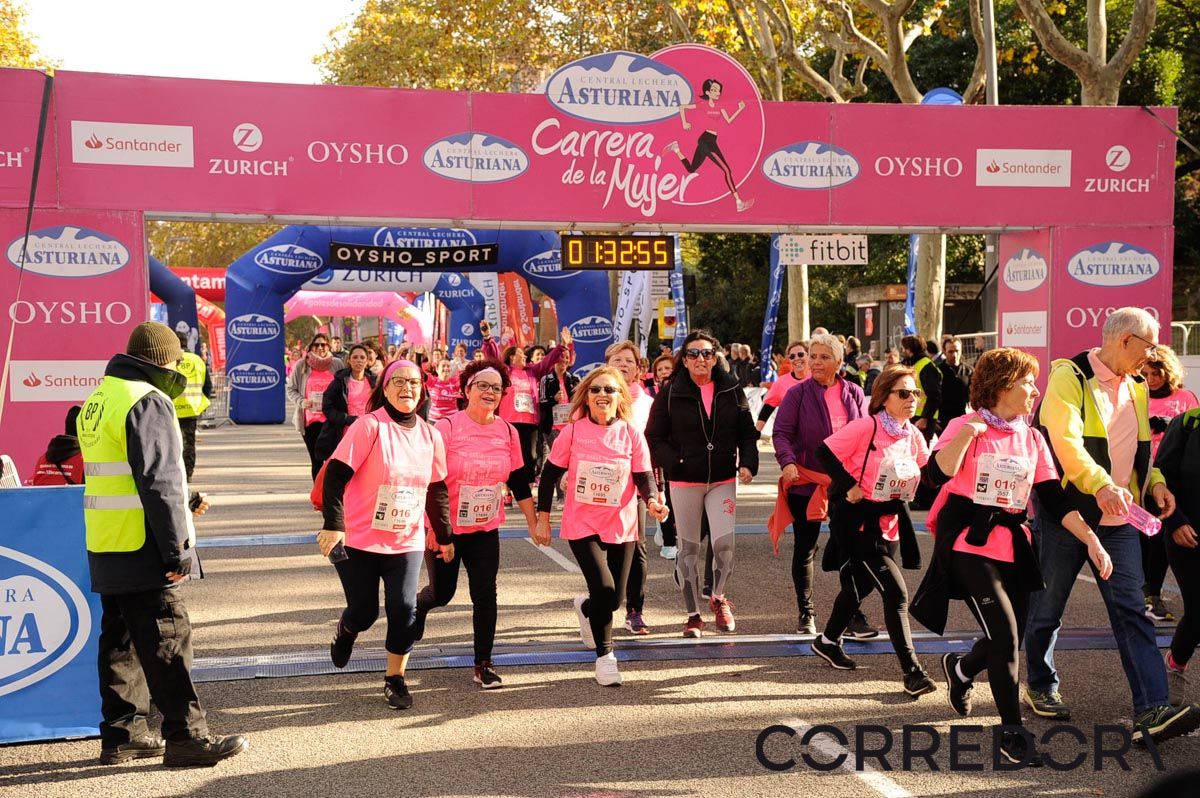 Llegada de la Carrera de la Mujer de Barcelona (ARCO DERECHO 71)