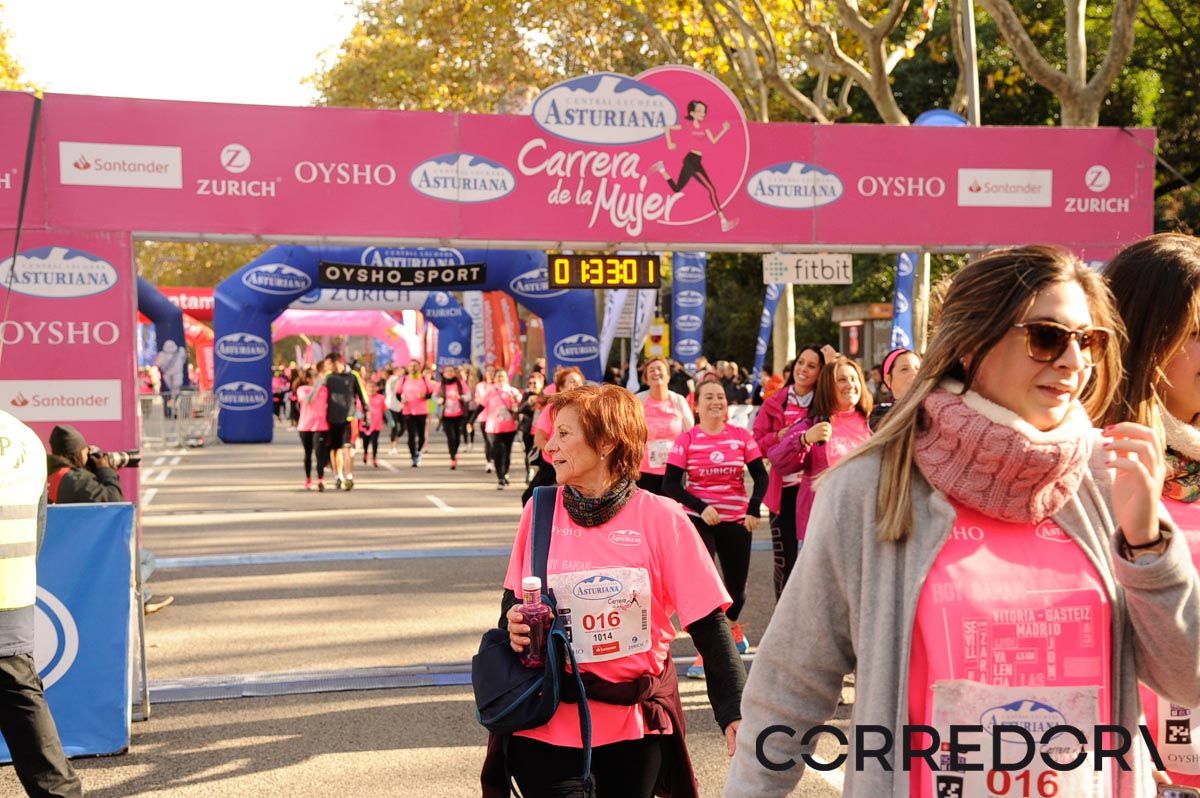 Llegada de la Carrera de la Mujer de Barcelona (ARCO DERECHO 71)