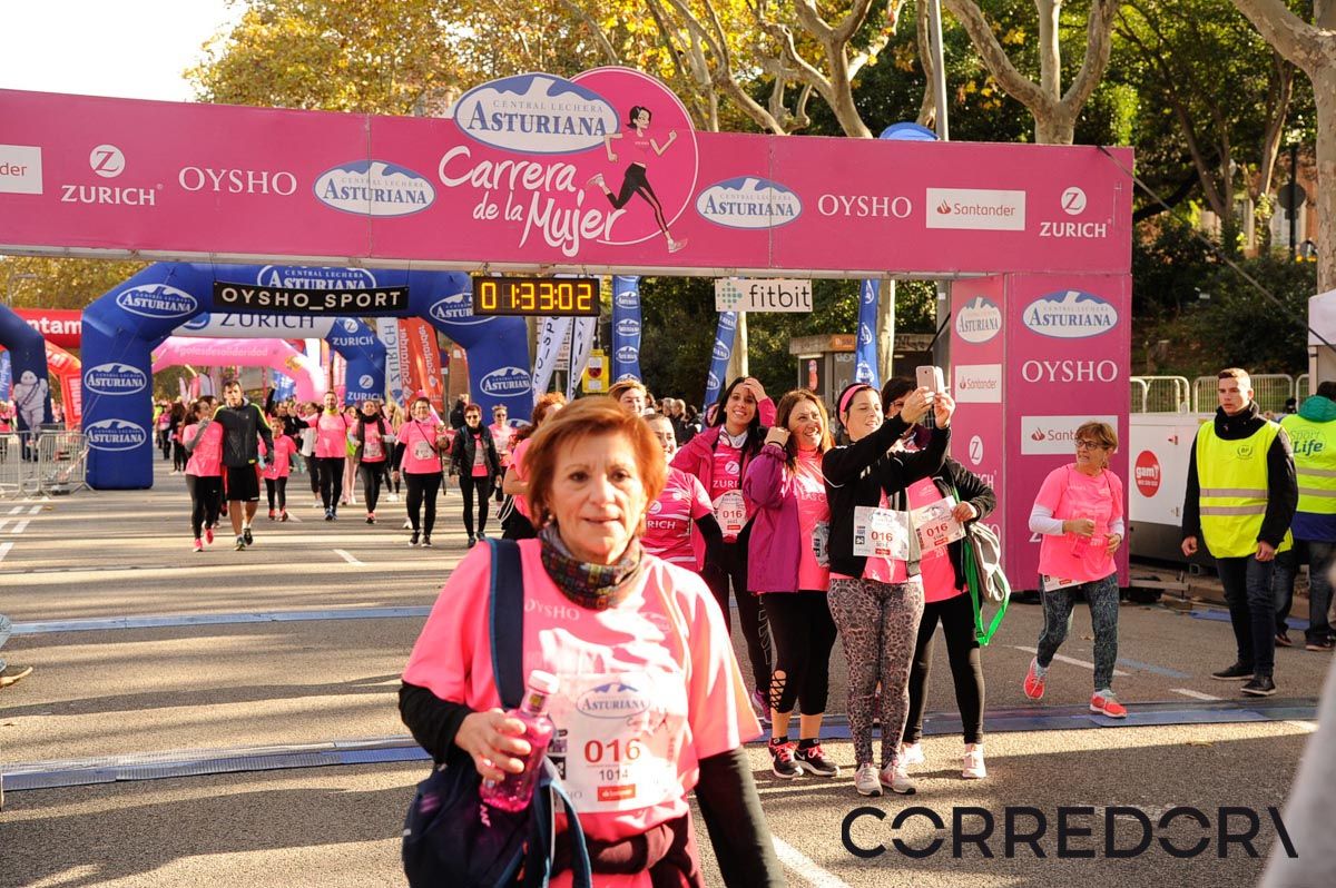 Llegada de la Carrera de la Mujer de Barcelona (ARCO DERECHO 71)
