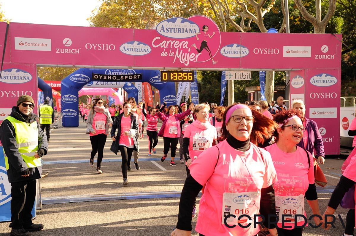 Llegada de la Carrera de la Mujer de Barcelona (ARCO DERECHO 71)