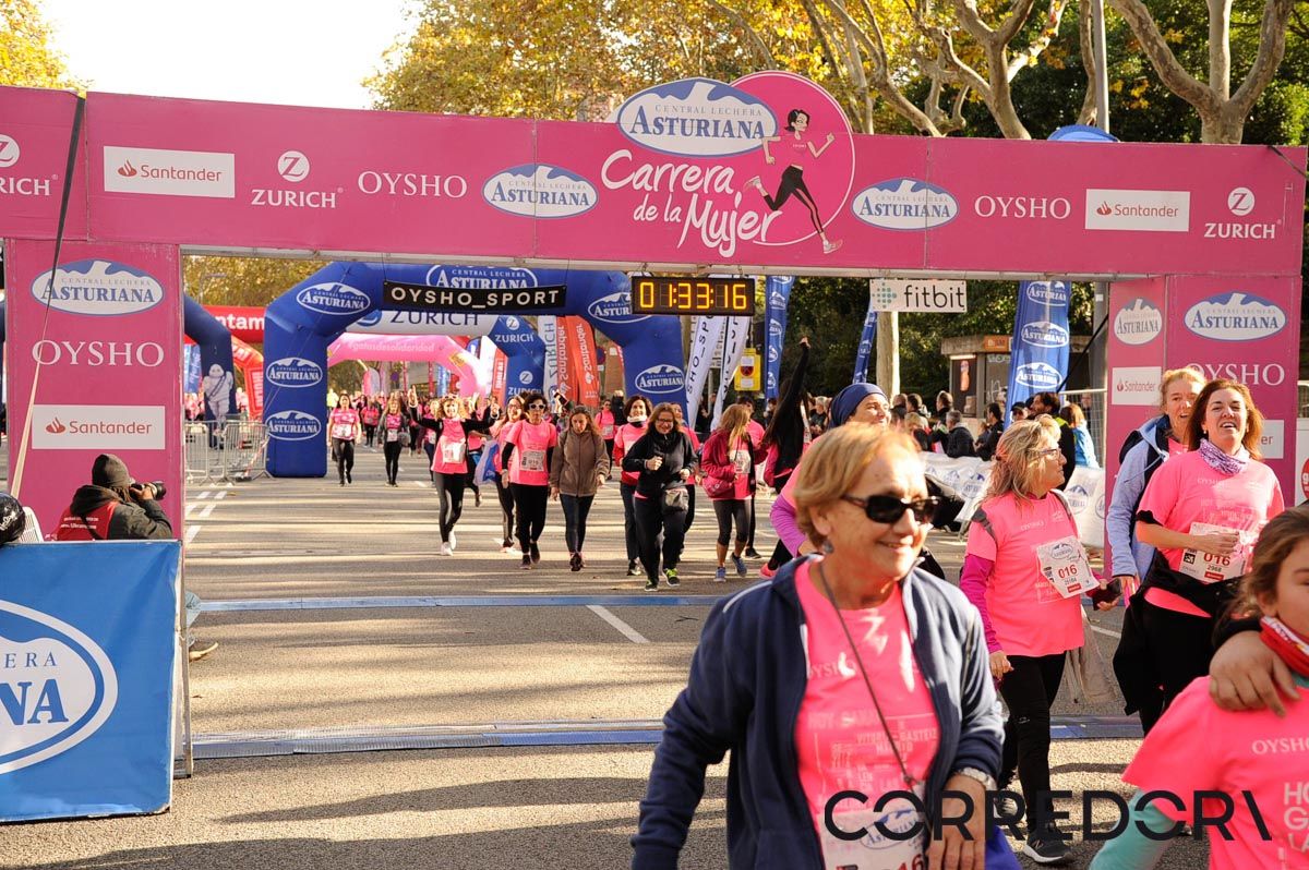 Llegada de la Carrera de la Mujer de Barcelona (ARCO DERECHO 71)